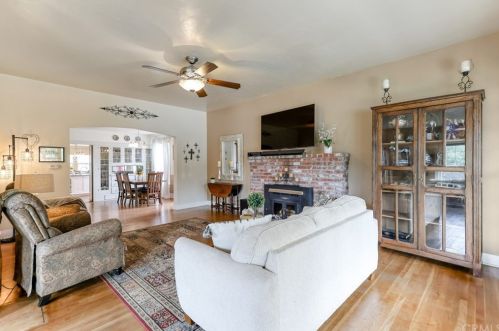 704 8th St, Newville, CA 95963-1610