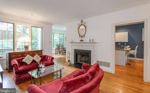 421 Glen Arbor Ct, Norristown, PA 19406-3190