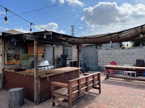 8031 Passons Blvd, Pico Rivera CA  90660-4723 exterior