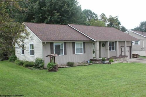 118 Estate Dr, Morgantown, WV 26508-5945