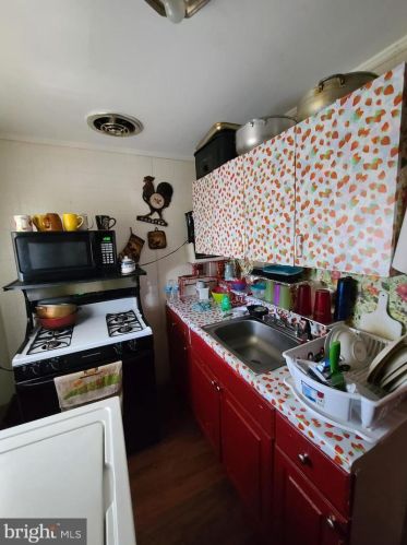 411 Morris Ave, Trenton, NJ 08611-3665