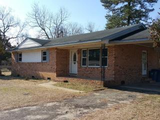 350 Lynhurst Dr, Fayetteville, NC 28314-0611