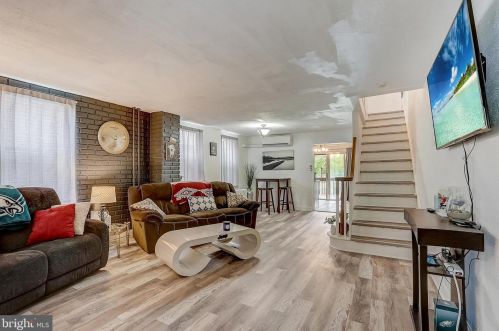 132 Viaduct Ave, Downingtown PA  19335-2847 exterior