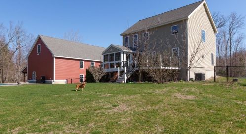 19 Waterford Dr, Sandown NH  03873-2078 exterior