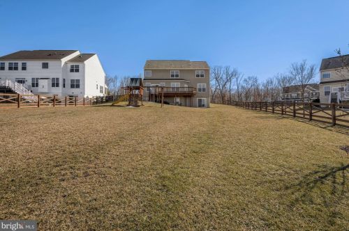 13503 Eagles Rest Dr, Leesburg VA 20176-5035 exterior