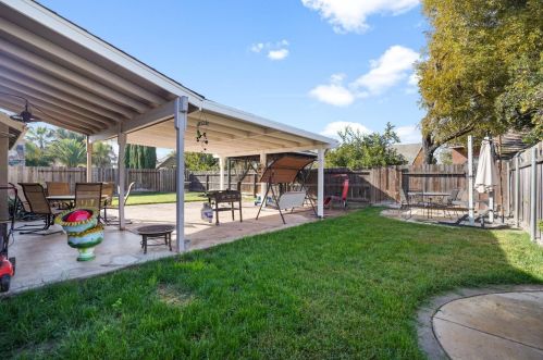 937 Bordeaux Dr, Modesto CA  95351-4433 exterior