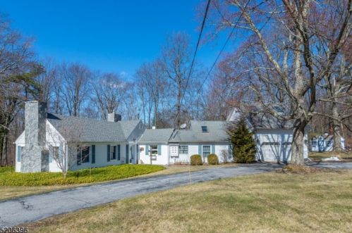 35 Kemah Mecca Lake Rd, Fredon NJ  07860-6617 exterior