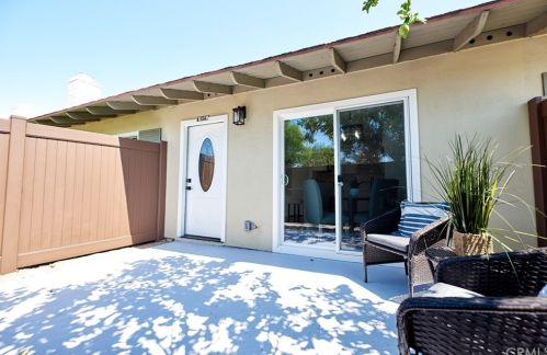 3139 Chapman Ave, Orange CA  92868-1702 exterior