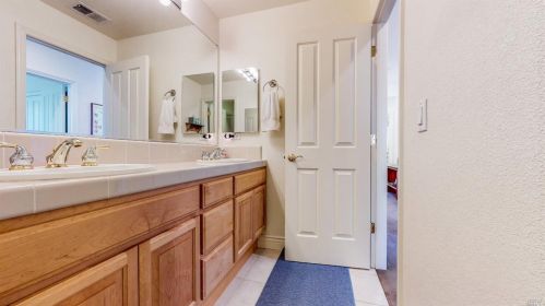 970 Stonecastle Ln, Santa Rosa CA  95405-5513 exterior