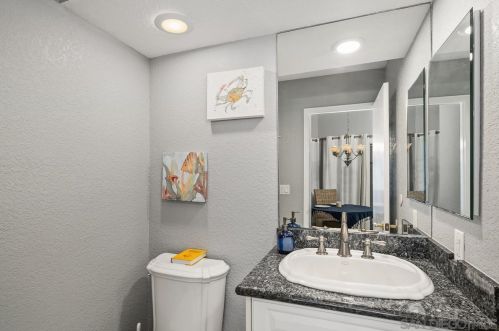 1155 Pacific Beach Dr, San Diego CA  92109-5149 exterior