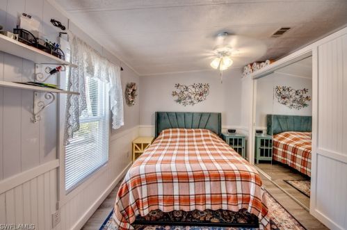 7196 Drum Dr, Saint James City FL  33956-2726 exterior