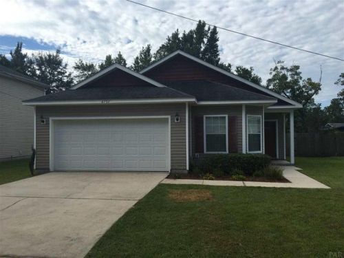 6757 Hunt St, Milton, FL 32570-2232