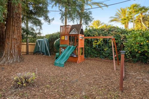 950 Karen Dr, Chico CA  95926-2819 exterior