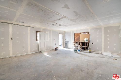 708 Weber Ave, Fresno CA  93728-2938 exterior