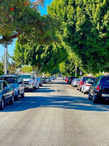 9000 Burke Ave, South Gate CA  90280-3411 exterior