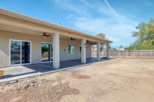 126 Mylnar Ave, Manteca CA  95336-4908 exterior