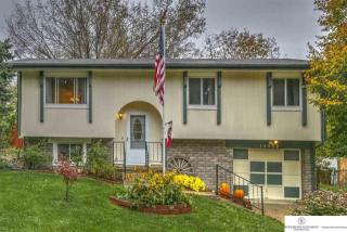 14008 Rose Lane Rd, Omaha, NE 68138-3546