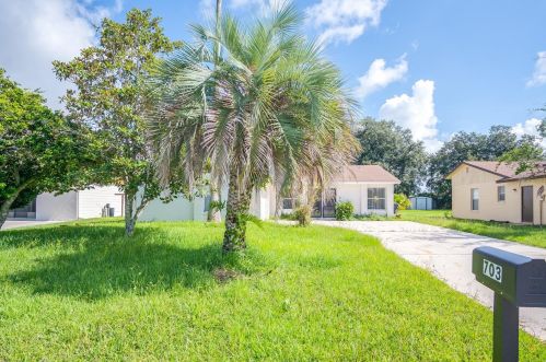 703 Midiron Ln, Kissimmee, FL 34759-4122