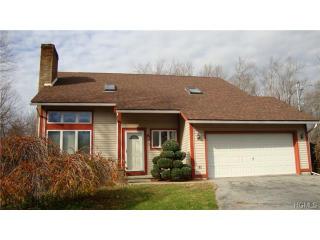 224 Orchard Dr, Wallkill NY  12589-4106 exterior