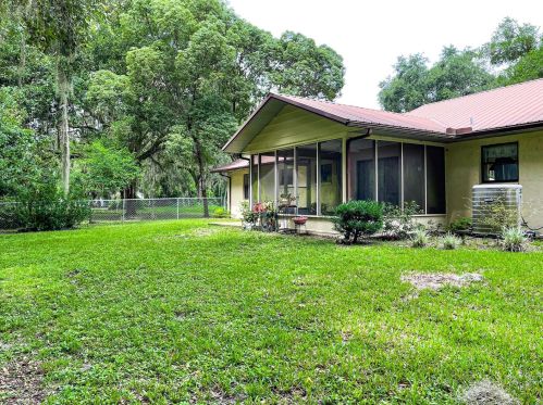 1329 Cr 436, Lake Panasoffkee FL  33538-5128 exterior
