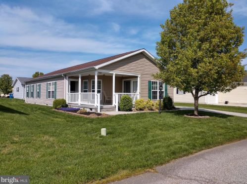 24 Cox Ln, Camden-Wy, DE 19934-4558