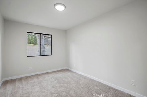 30807 Arlington St, Santa Clarita CA  91384-2453 exterior