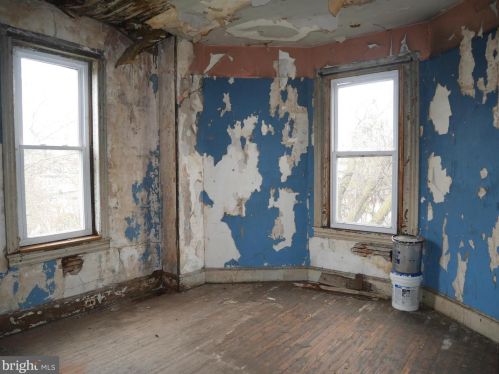 3311 16th St, Philadelphia PA  19140-4902 exterior