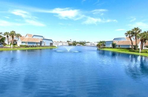 121 Ocean Dunes Cir, Jupiter FL  33477-9140 exterior