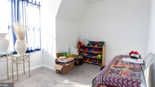 2927 Derry St, Harrisburg PA 17111-1644 exterior