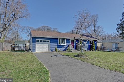 33 Anchorage Blvd, Berkeley Township NJ  08721-1860 exterior