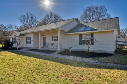 118 Pin Oak Ln, Hempstead, TX 77445-8118