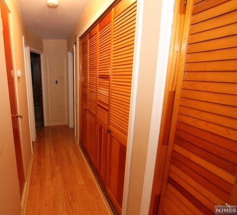 434 Harristown Rd, Ridgewood NJ  07452-2836 exterior