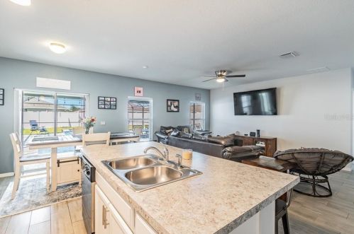 14533 Haddon Mist Dr, Wimauma FL  33598 exterior