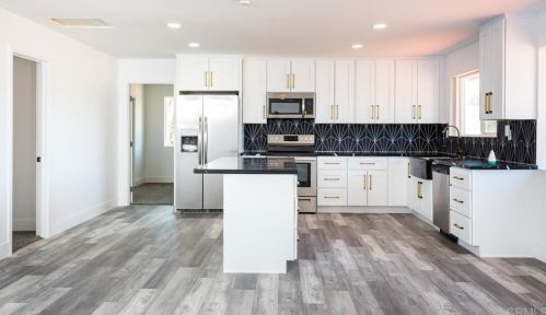 14465 Fruitvale Rd, Valley Center CA  92082-5939 exterior