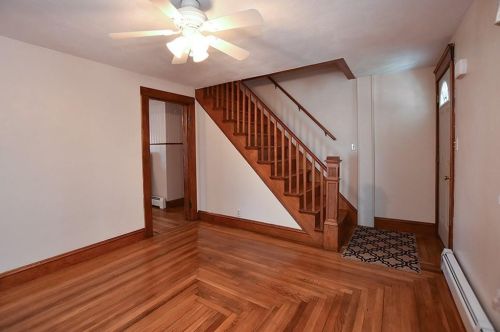 512 Commonwealth Ave, Warwick RI  02886-2750 exterior