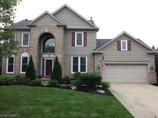559 Alliance Dr, Macedonia, OH 44067-3271
