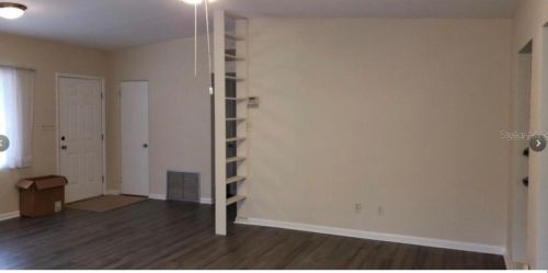 5913 Altec Rd, Orlando, FL 32808-2824