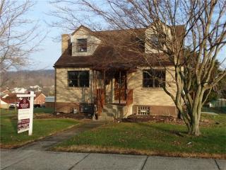 507 Oakwood St, Springdale, PA 15144-1143