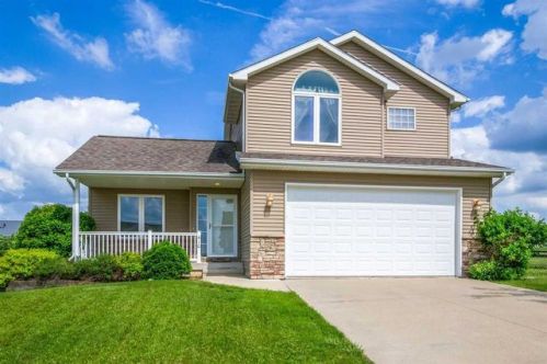 410 Endeavor Ave, Urbana, IA 52345-9130