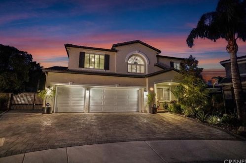 30540 Sorrento Pl, Santa Clarita, CA 91384-4756