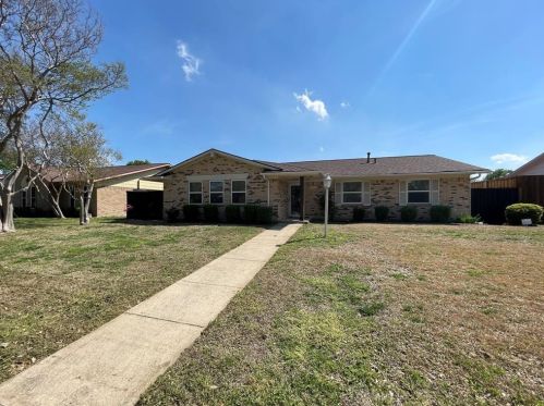 1912 Trailridge Dr, Richardson TX  75081-4733 exterior