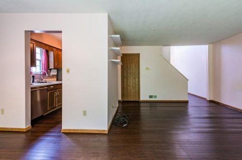 47 New London Ln, Oakmont PA  15139-1100 exterior