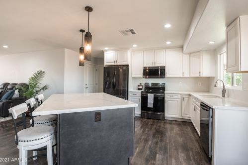11826 Sun Valley Dr, Sun City, AZ 85351-3640