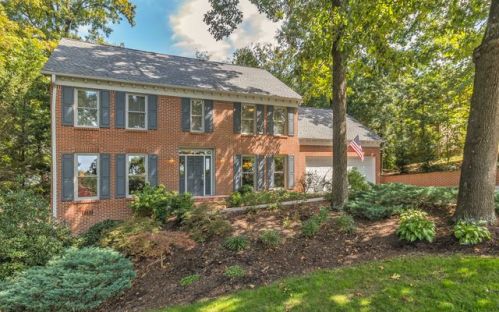 332 Sugarwood Dr, Knoxville, TN 37934-6626