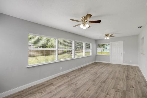 1171 27th Ave, Vero Beach FL  32960-4001 exterior