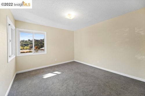 2915 Hermosa St, Pinole CA  94564-1511 exterior