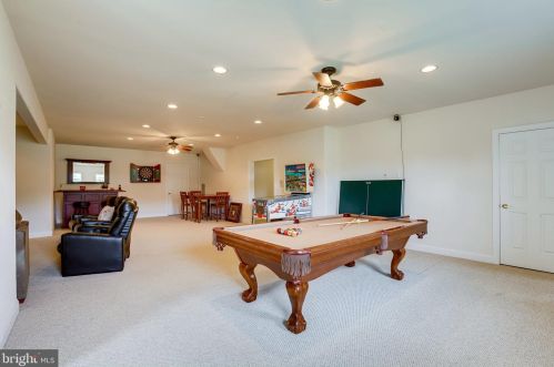 2506 Logmill Rd, Haymarket VA  20169-1417 exterior