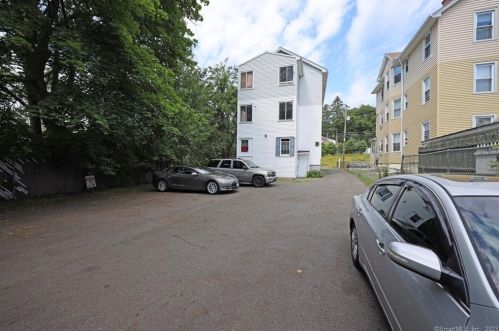 1371 Corbin Ave, New Britain CT  06053-3843 exterior