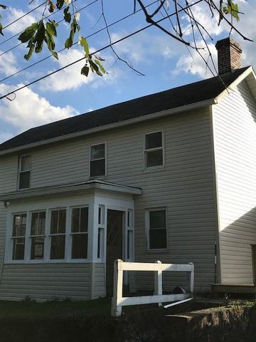 104 Limestone Hill Rd, Connellsville, PA 15425-6220
