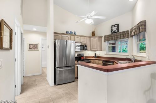 1835 Farm Trl, Sanibel FL  33957-4119 exterior
